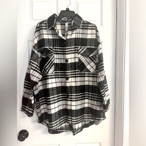 NWOT Zenana Black & White Plaid Shacket Size Large